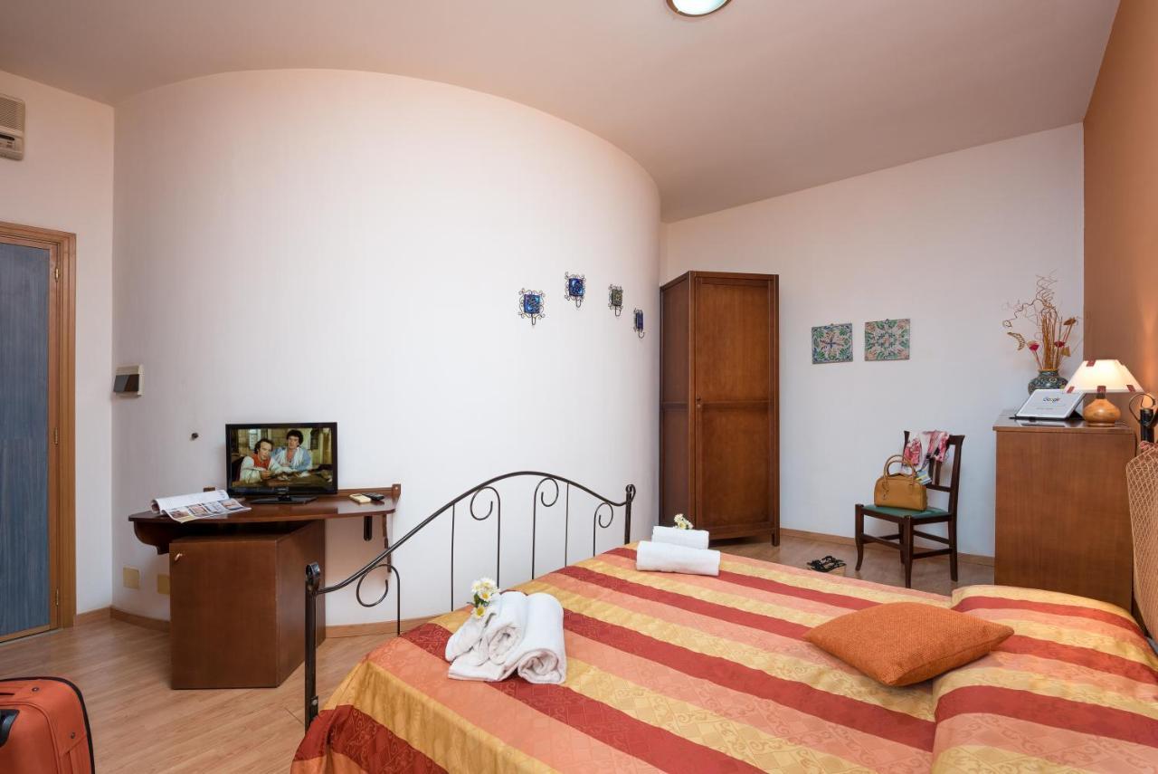Hotel Halimeda San Vito Lo Capo Exterior photo